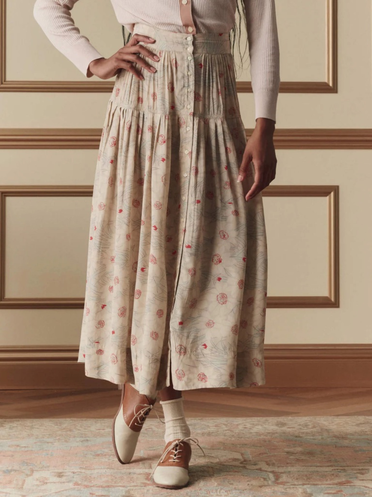 The Highland Skirt ~ Champagne Scattered Bloom
